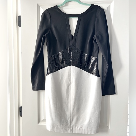 VENUS black and white sequin dress (8) - Picture 1 of 5